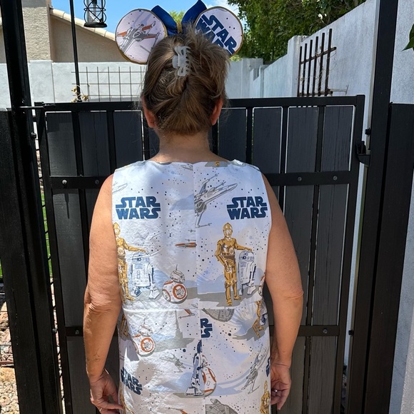 Disney (Starwars) Android dress- reversible (solid lt. blue inside) cotton - Picture 9 of 9